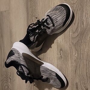 Nike Running Shoes Women Siz 7